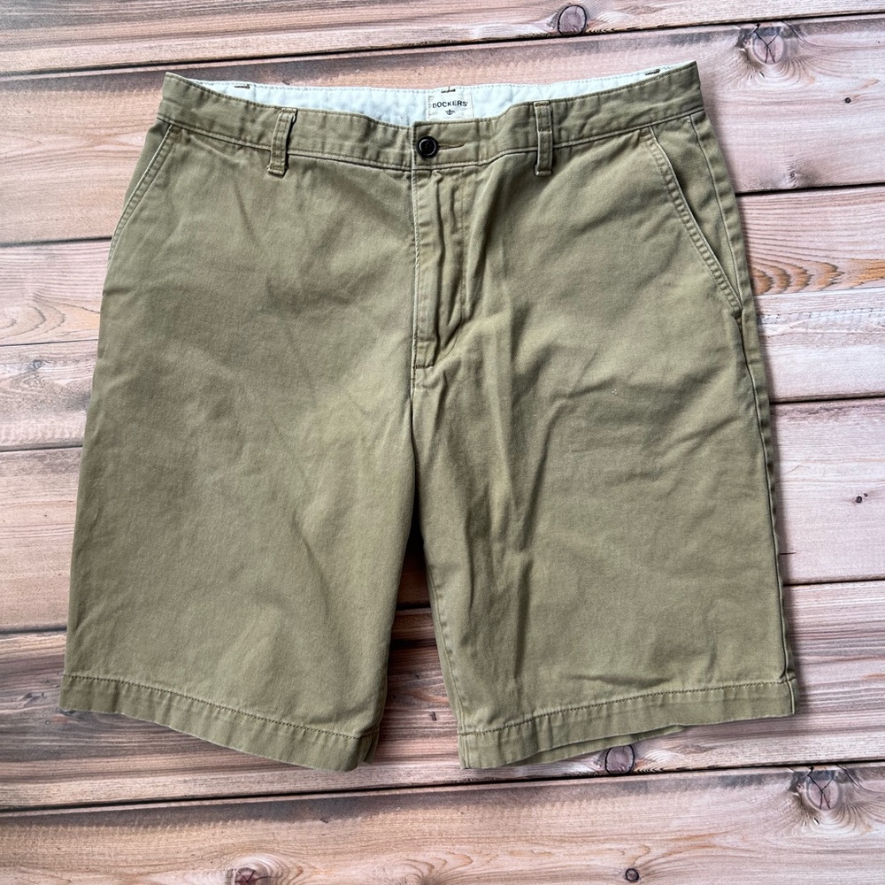 Dockers Men's Khaki Flat Front Shorts
